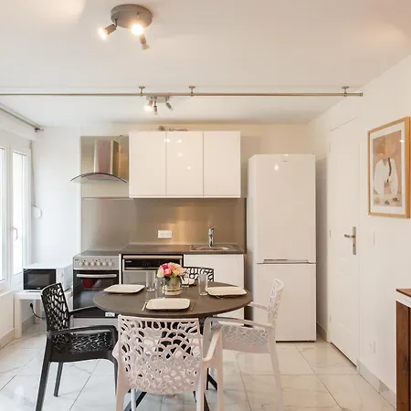 Blanc Mesnil Nid D'amour Apartment *