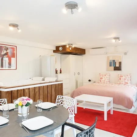 Blanc Mesnil Nid D'amour Apartment